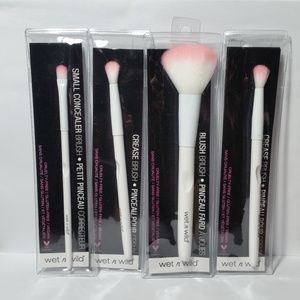 Wet n Wild Brush Set Blush Crease Concealer